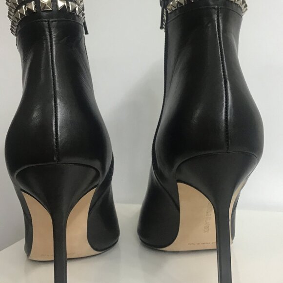Manolo Blahnik Ankle Boot High Heel Pointed Toe Black Leather Silver Rock Studs - Picture 2 of 12